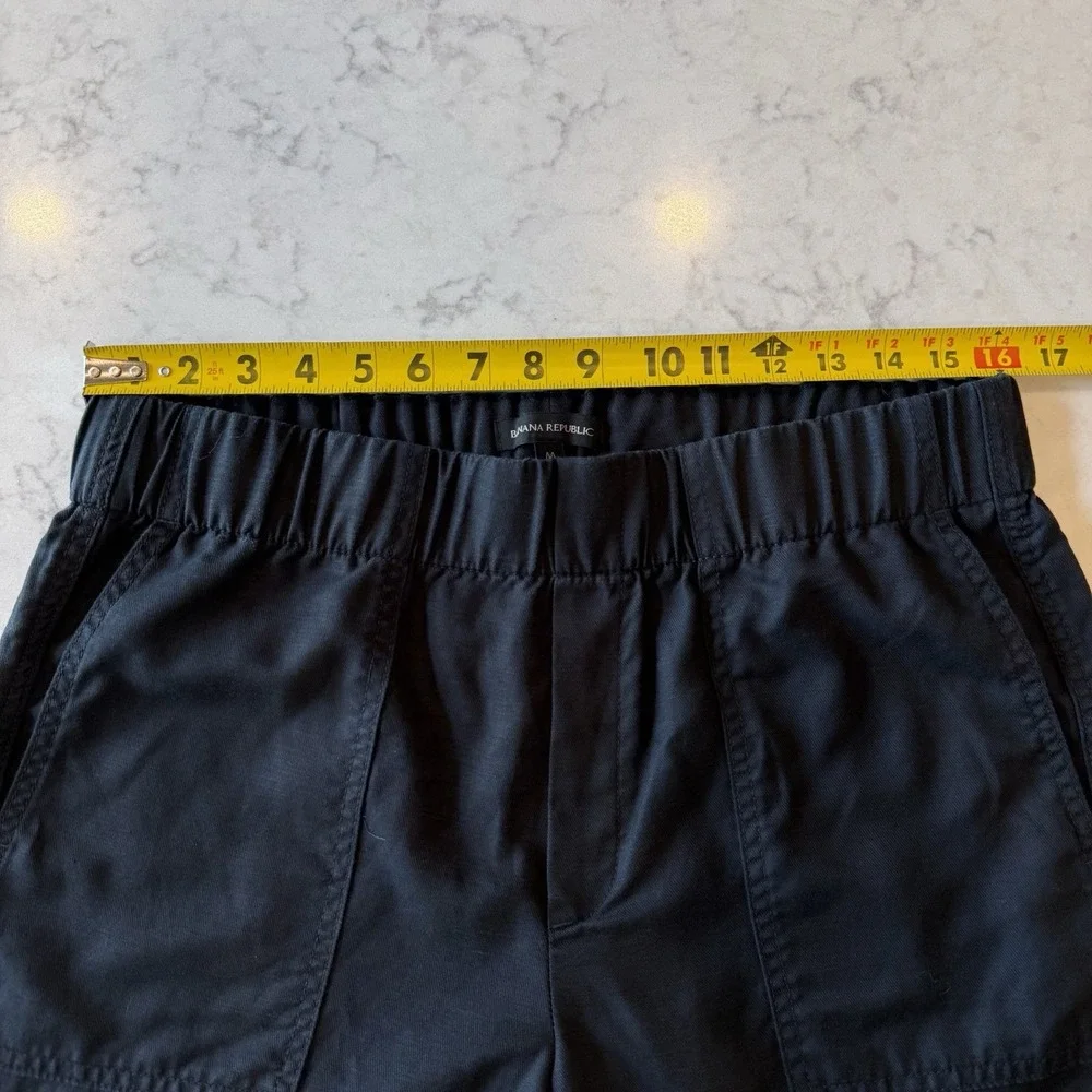 Banana Republic Lyocell Linen Cotton Tapered Cropped Pull On Pant Black Medium